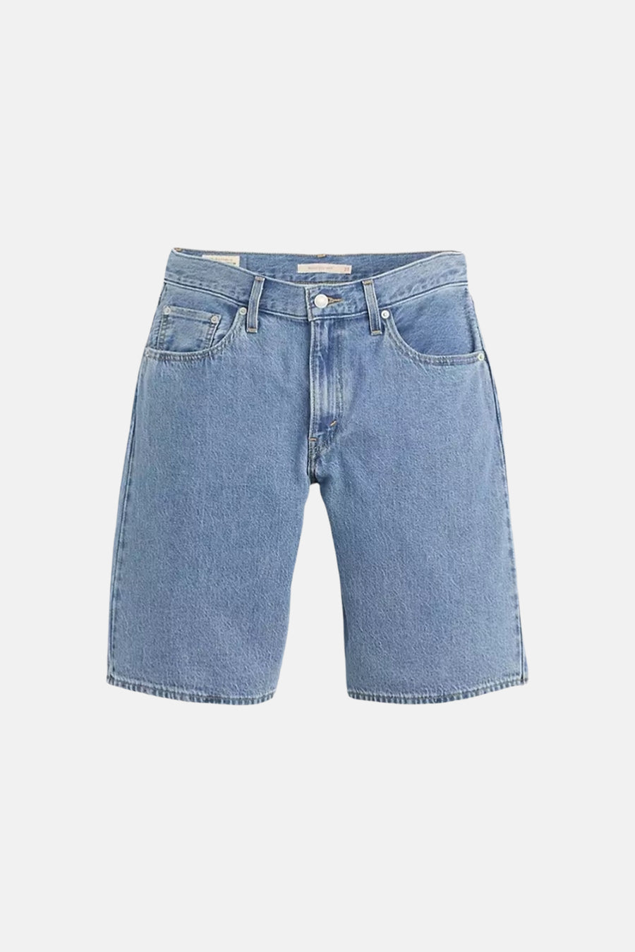 Blauwe mid-waist denim shorts van Levi's® met vervaagde was, klassieke vijfzakkenstijl en rechte pasvorm, front view