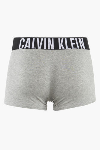 Boxer short gris de Calvin Klein, avec une ceinture élastique à logo.