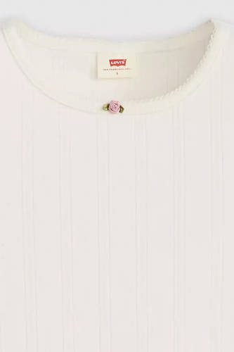 Ecru T-shirt met korte mouwen van Levi's, met ribbels en een klein roosje bij de hals.