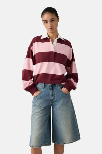 Gilet multicolore de Levi's®, avec des manches longues et des rayures roses et bordeaux, dos.