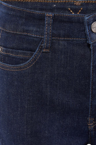 Donkerblauwe wide jeans van MAC, met stiksels en knoopsluiting.