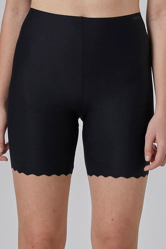 Shorty boxers noirs de SKINY avec un bord sculpté sur les bords.