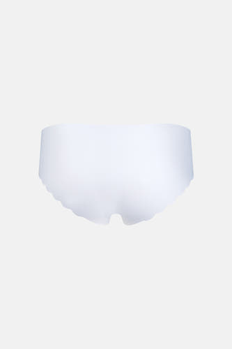 Witte slip van SKINY met geschulpte randen.