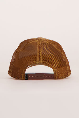 Casquette marron GOORIN avec arrière en maille et fermeture réglable.