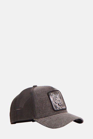 Chapeau gris de Goorin avec une patch de tigre brodée à l'avant.
