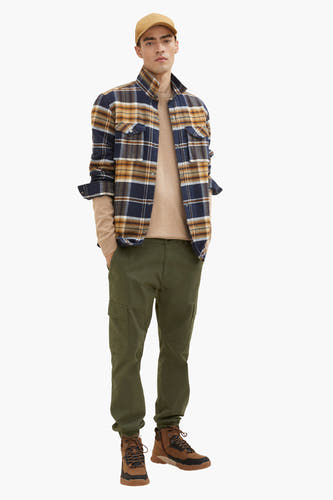 Pull - brun