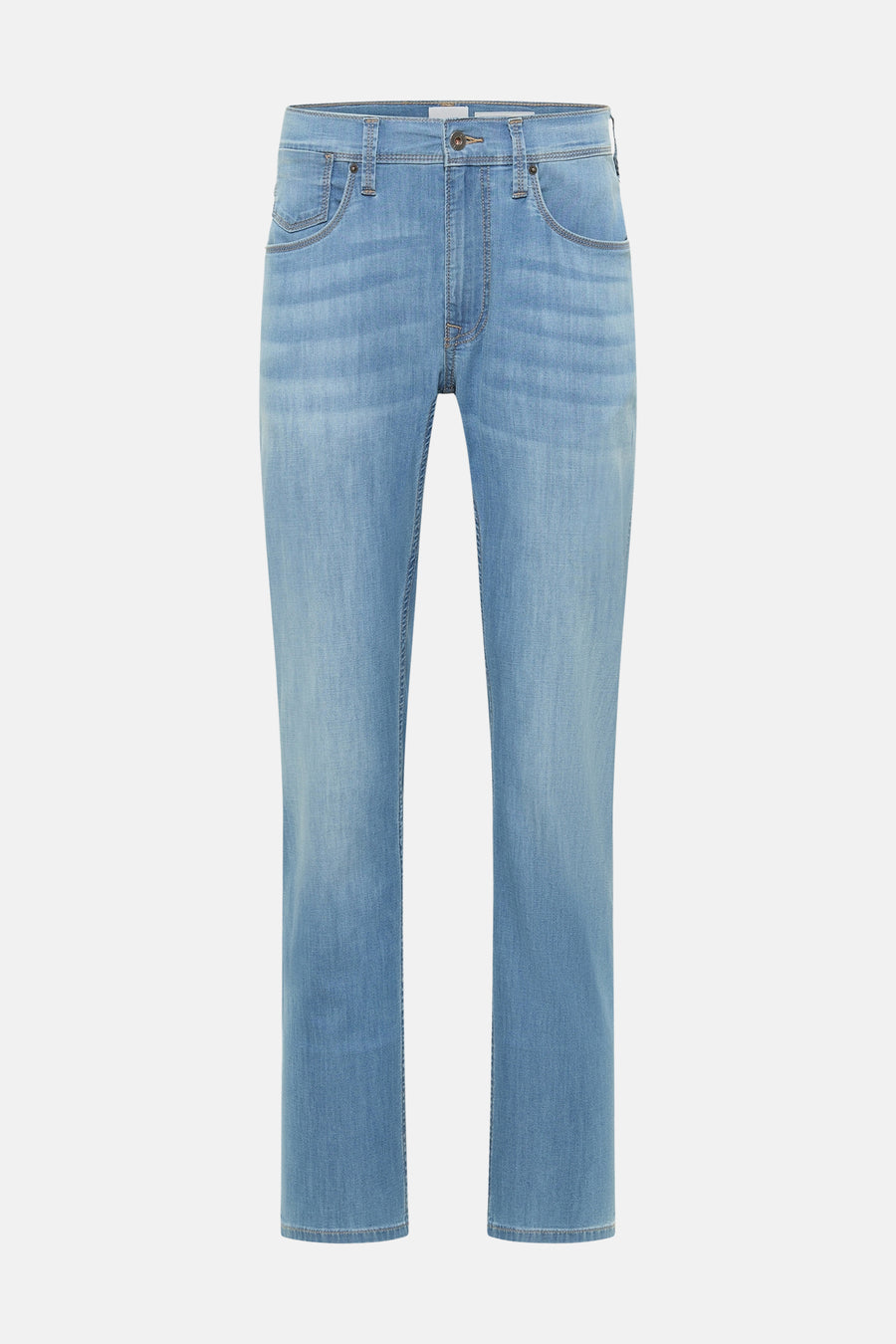 Lichtblauwe straight fit jeans van MUSTANG met lichte wassing, riemlussen en vijfzakkenstijl, frontaal gefotografeerd.