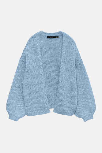 Veste bleue de Vero Moda avec des manches bouffantes et une texture tricotée grossière.