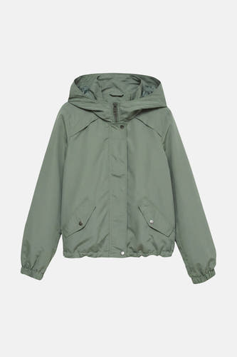 Veste courte verte VERO MODA® avec capuche, fermeture éclair, boutons-pression, poches à rabat et poignets élastiques.