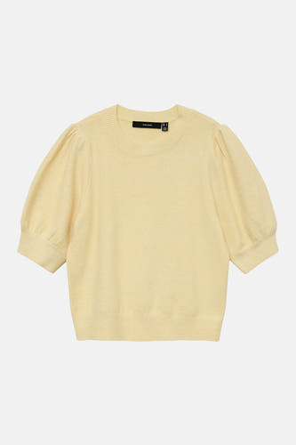Pull jaune à col rond de Vero Moda, avec manches courtes bouffantes et bords côtelés.