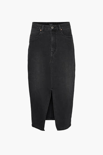 Robe noire de VERO MODA avec une fente à l'avant.