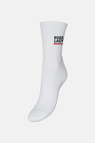 Chaussettes blanches de VERO MODA, avec "BOSS LADY" imprimé et des rayures.