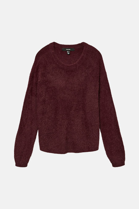 Sweat-shirt rouge avec col rond de VERO MODA, à longues manches et texture bouclée.