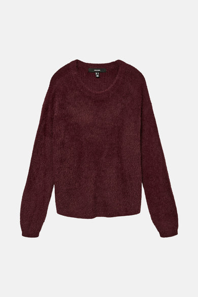 Sweat-shirt rouge avec col rond de VERO MODA, à longues manches et texture bouclée.