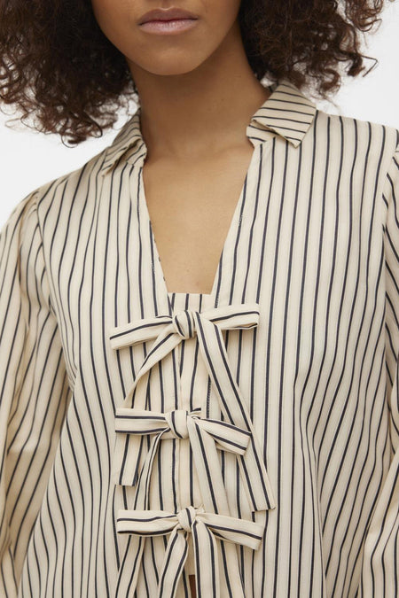 VMMALOU 3/4 V-NECK SHIRT WVN BTQ