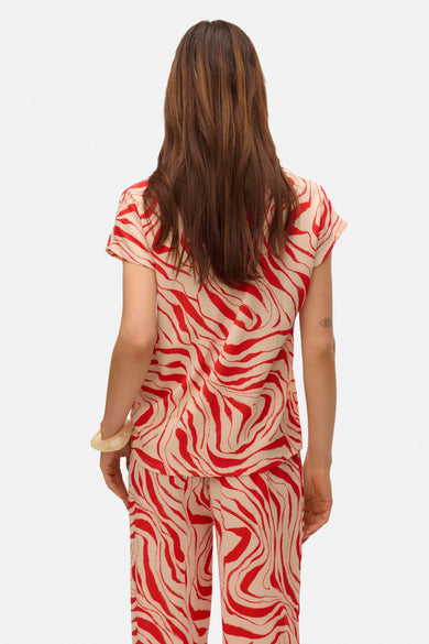 T-shirt rouge à manches courtes de VERO MODA, avec un motif imprimé zèbre.