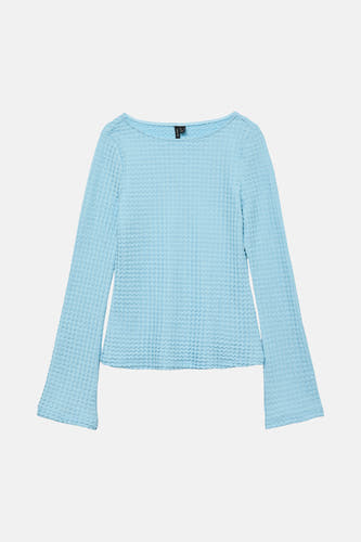 T-shirt bleu à manches longues de VERO MODA, avec une texture rayée et des manches bouffantes.