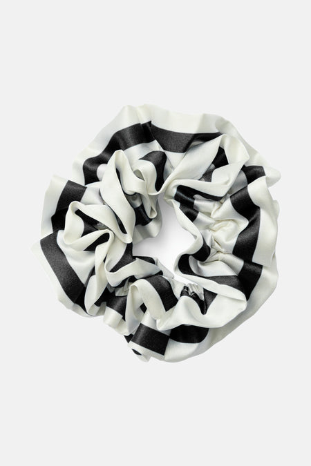 VMANNY SCRUNCHIE