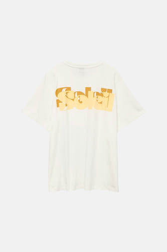 T-shirt blanc de VERO MODA® avec une impression 'Soleil' dorée sur le dos.