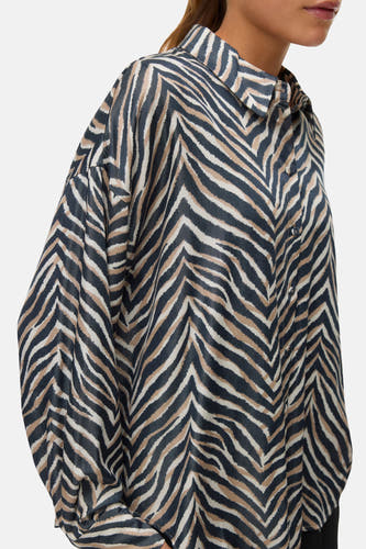 Chemise multicolore à manches longues de VERO MODA®, avec imprimé zèbre et fermeture à boutons.