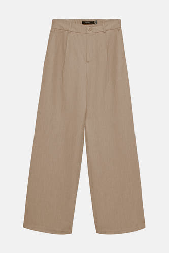 Pantalon beige de VERO MODA avec plis et larges pinces.