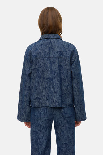 Blauwe korte jas van VERO MODA, met een uniek veegpatroon en lange mouwen.