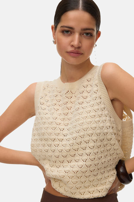 Ecru debardeur van Vero Moda, met een gebreid ruitpatroon en een casual uitstraling.