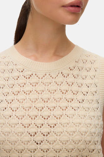 Débardeur écru de VERO MODA®, avec motif à carreaux tricoté et col rond.