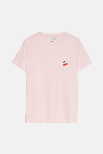 T-shirt rose à manches courtes de VERO MODA®, avec une application de cerise brodée sur la poitrine.