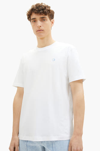 T-shirt blanc de TOM TAILOR avec manches courtes et logo subtil.