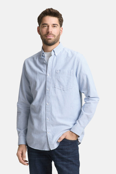 Chemise bleue à rayures pour homme à manches longues de TOM TAILOR, avec poche poitrine et finition légèrement texturée.