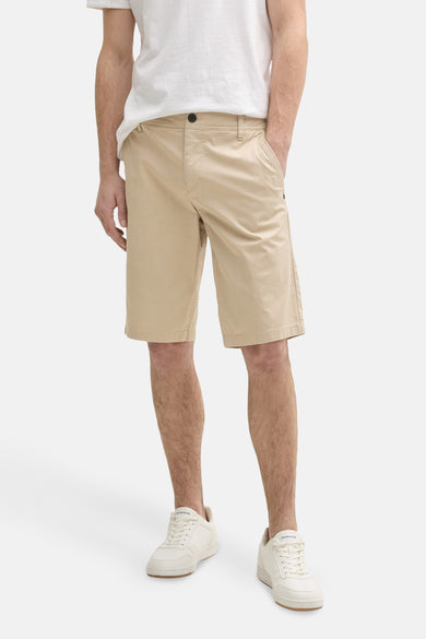 Pantalon court beige de TOM TAILOR, d'une couleur unie et d'un ajustement décontracté.