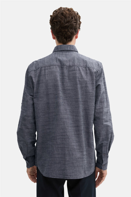 Blauw hemd met lange mouwen van TOM TAILOR, gezien van achteren, met fijne textuur en subtiele stippen.