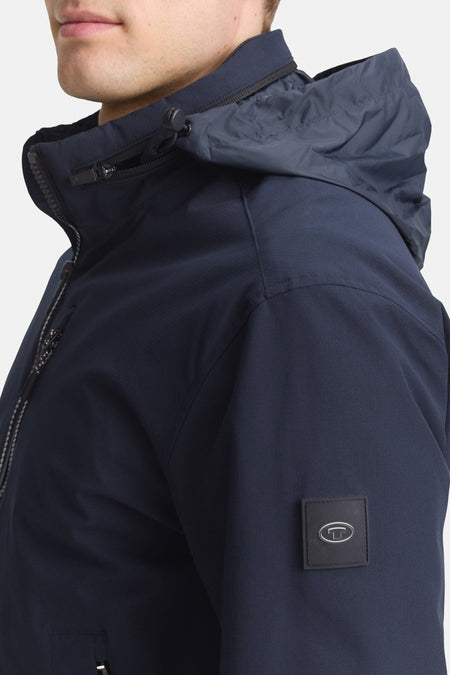Veste blouson avec capuche rétractable