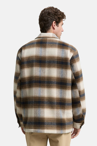 Manteau court brun de TOM TAILOR, avec un motif à carreaux et une douce texture, vu de derrière.
