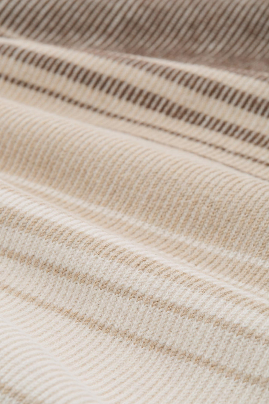 Pull en tricot avec dégradé de couleurs