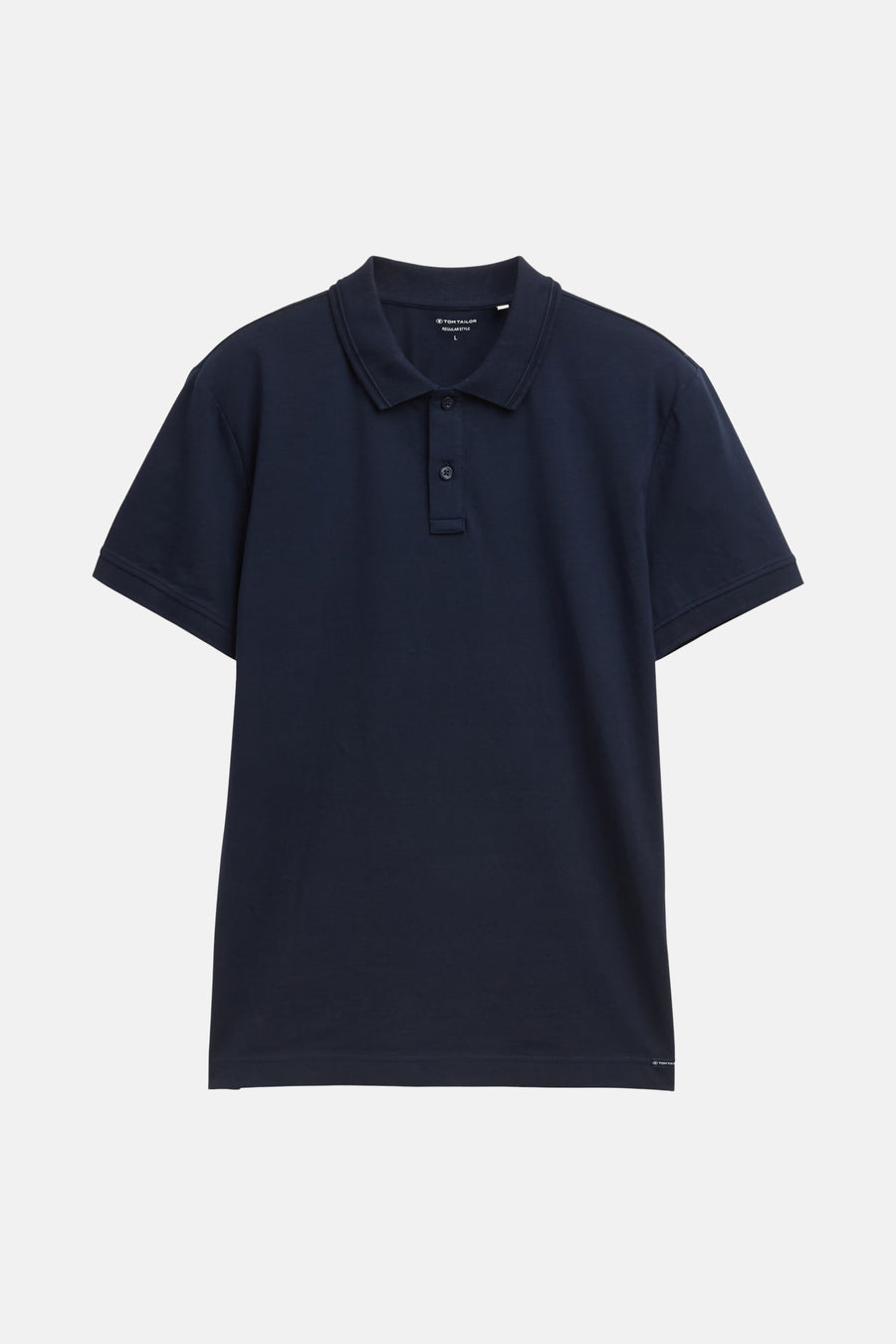 Marineblauw poloshirt.