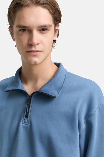 Pull-over bleu avec fermeture à glissière courte de TOM TAILOR, couleur unie et col classique.