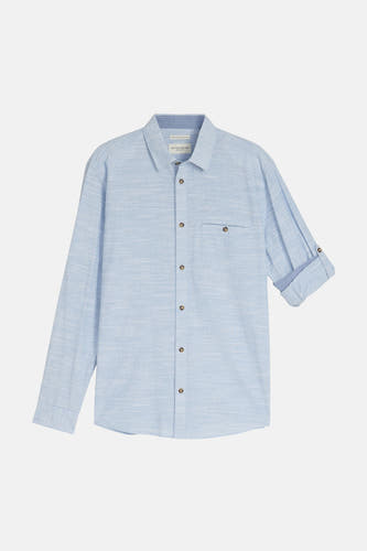 Chemise bleue à manches longues TOM TAILOR, une manche retroussée, avec poche poitrine.
