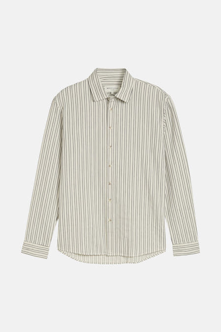 Chemise écru à manches longues de TOM TAILOR, avec un motif à fines rayures et une patte de boutonnage visible.