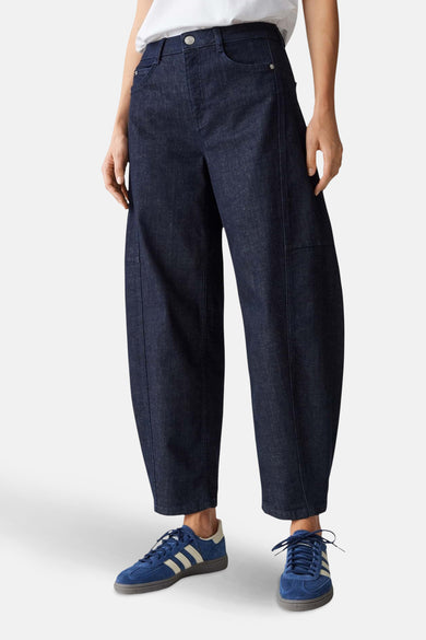 Pantalon bleu OPUSUS avec deses,,, po po et une fermeture à bouton.