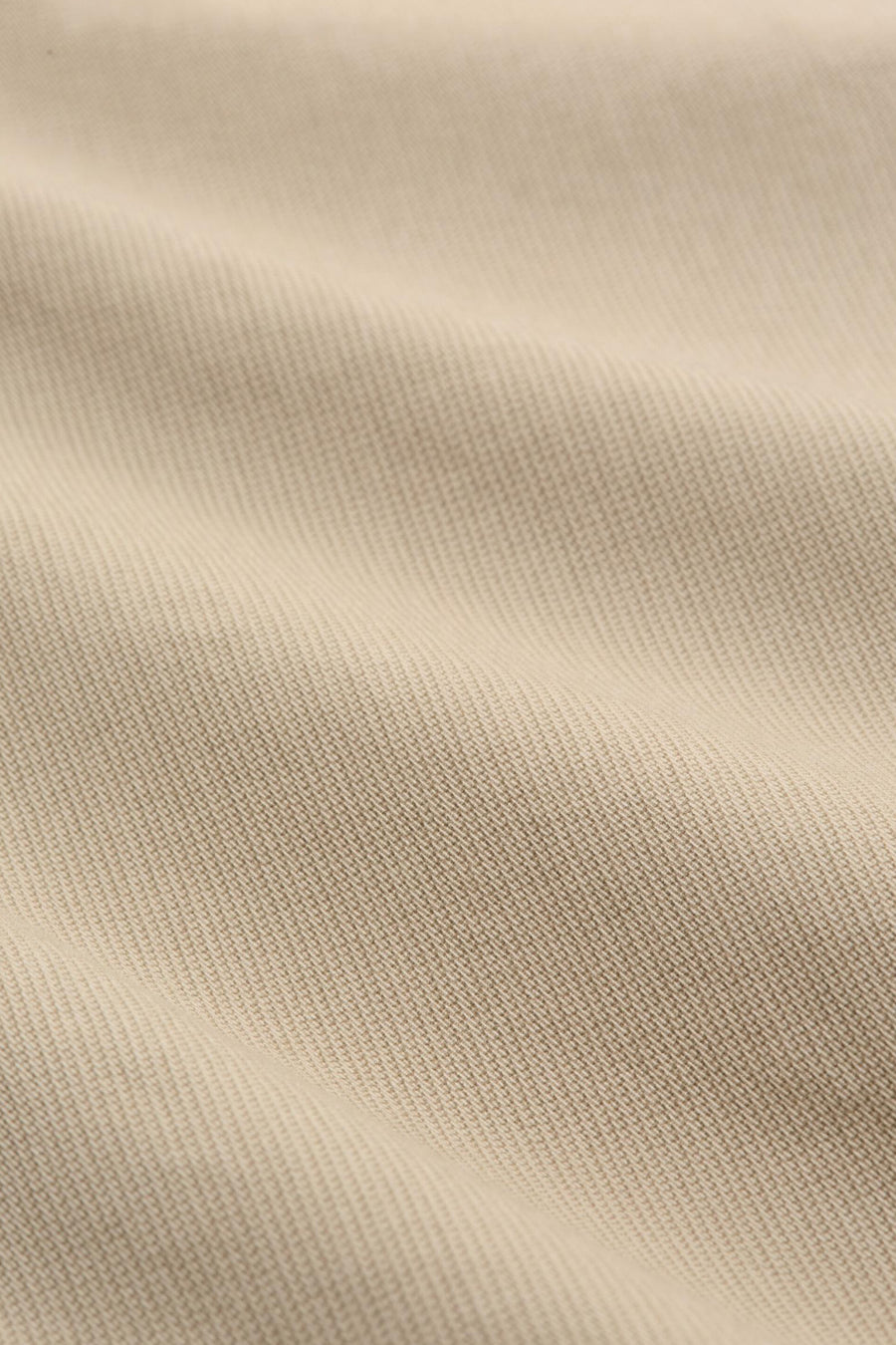 Bermuda beige de TOM TAILOR, avec une texture subtile et des plis doux.