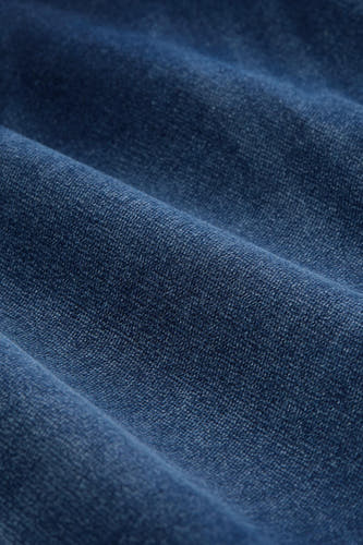 Short en jean bleu marine TOM TAILOR en texture denim avec plis.