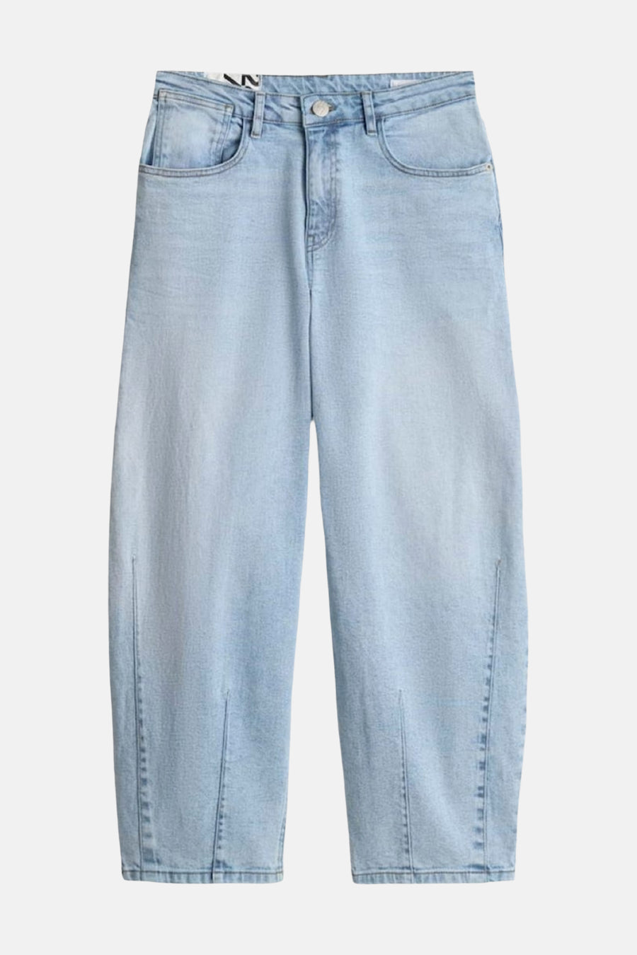 Lichtblauwe denim jeans van OPUS met rechte pasvorm, voorzakken en verticale naden met splitjes aan de onderkant.