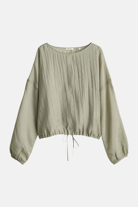 Groene blouse met lange mouwen van OPUS, met plooien aan de voorkant en een trekkoord aan de onderkant.