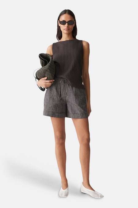 Short - brun