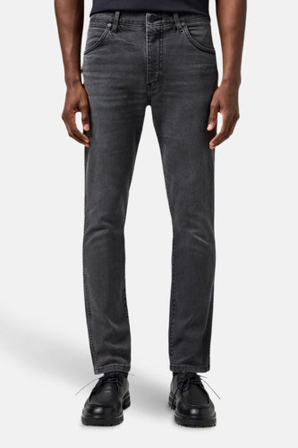 Jeans tapered dark grey denim - Wrangler®