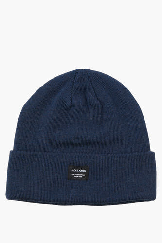 Casquette bleue de Jack & Jones, avec une texture finement tricotée et un étiquette logo noir.