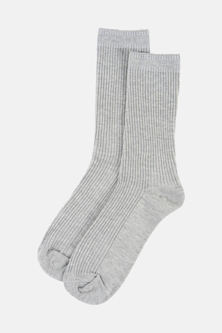 Chaussettes grises côtelées de BIRDLAND, présentées avec une étiquette blanche indiquant le logo et la taille 37-41.