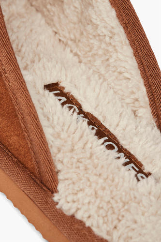 Chaussettes beige d'ACCESSORIES BY JACK & JONES, avec une doublure douce et un étiquette de marque.